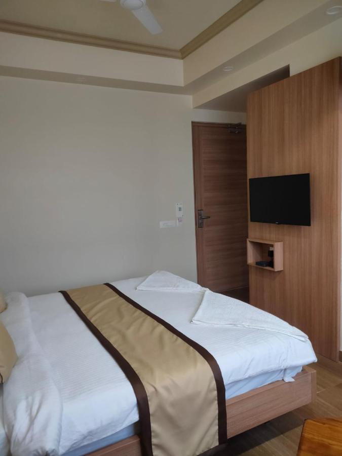 Hotel The Golf 1 Lucknow Exterior foto